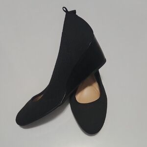 Abella Black Knit Women’s Wedge Pumps